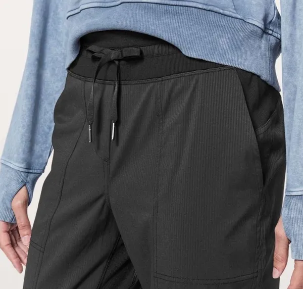 Lululemon Dance Studio Crop II Unlined Black Size 4 - Image 2