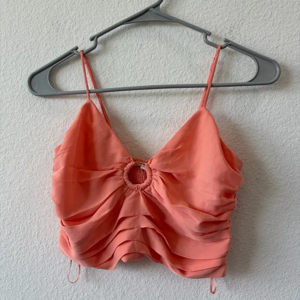 Abercrombie & Fitch Coral Pink Ruched O-Ring Cami Crop Top - NWOT - XS - Image 3