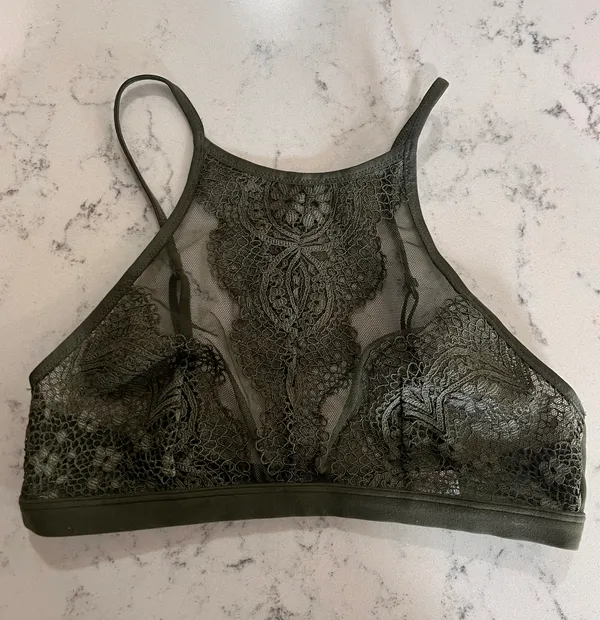 Victoria's Secret Green Lace Bralette Top - Image 3