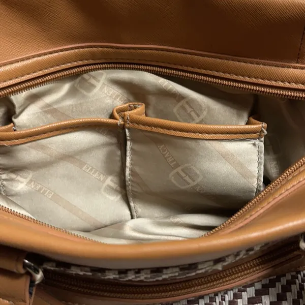 Ellen Tracy Purse - Image 14
