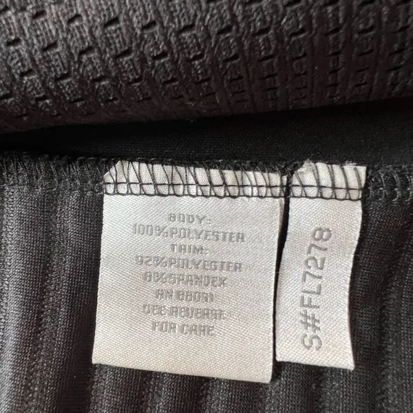 Elegant Black Ribbed Women's‎ Jacket Size M - Image 7