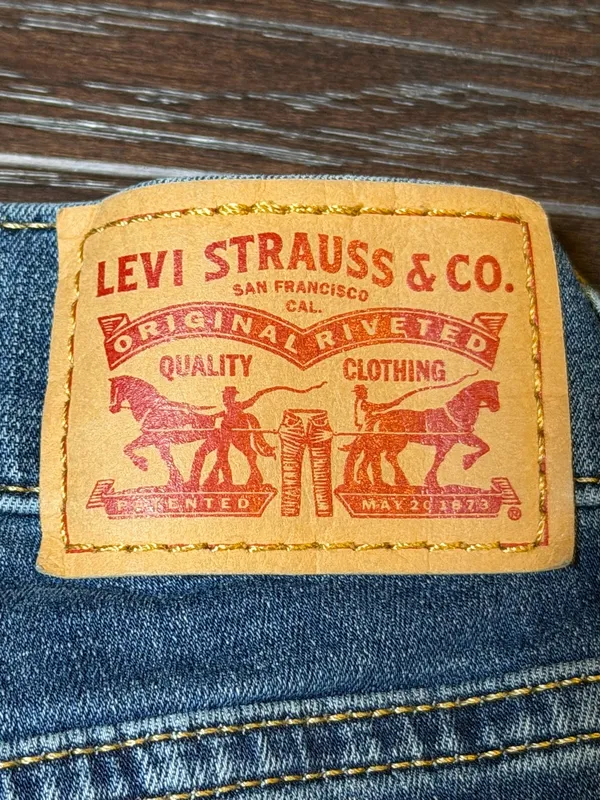 Levi’s 311 Shaping Skinny Jeans Size 24 Medium Wash Stretch Denim - Image 5
