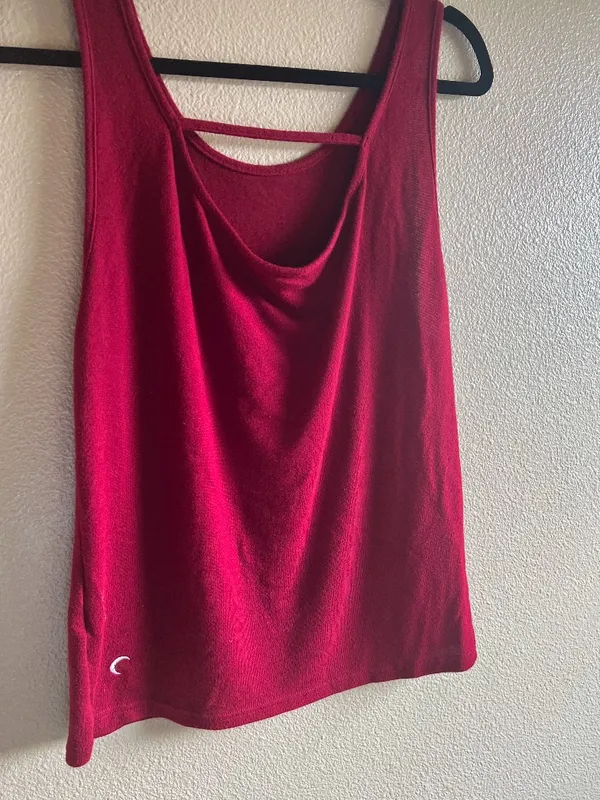 Zyia Active Women's cranberry red active yoga workout top flowy‎ size small - Image 3