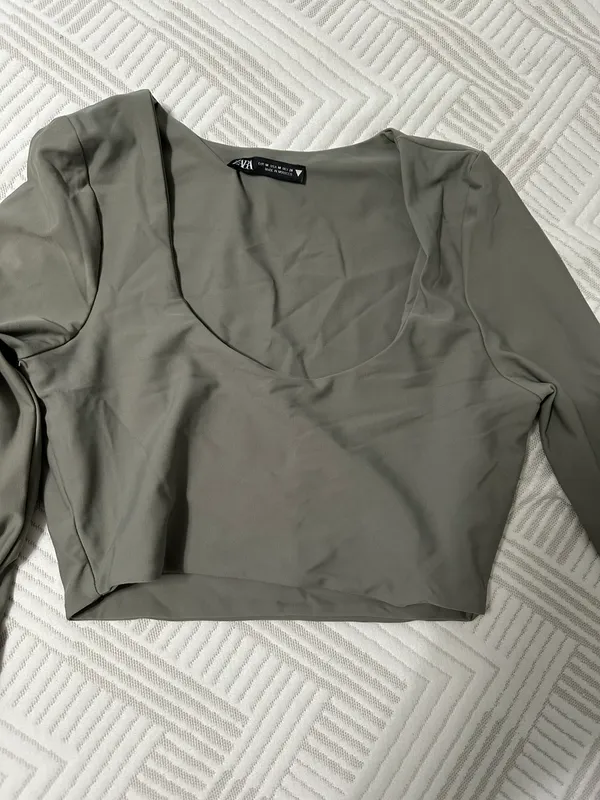 ZARA Green Long Sleeve Crop Top - Image 2