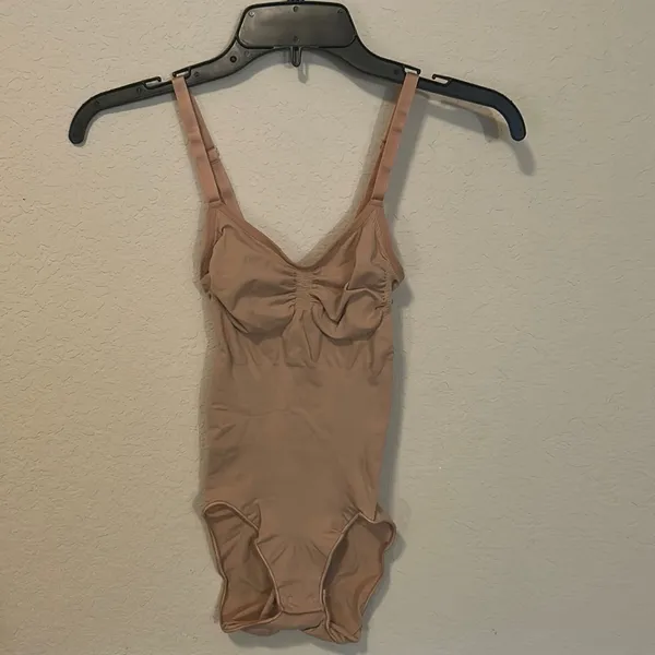 Skims (B11) Bodysuit Shapewear Nwot Xxs/Xs - Image 2