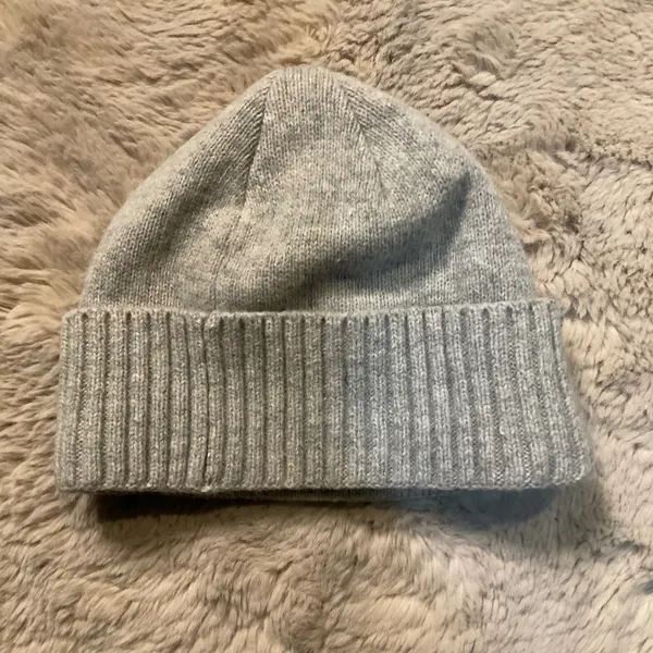 Patagonia Stocking Hat Beanie Gray With Patch Logo Unisex Wool Blend - Image 2
