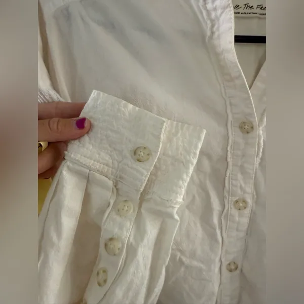 Free People Over Size Button Down Shirt Flannel Blouse Cotton White Cream Size M - Image 5
