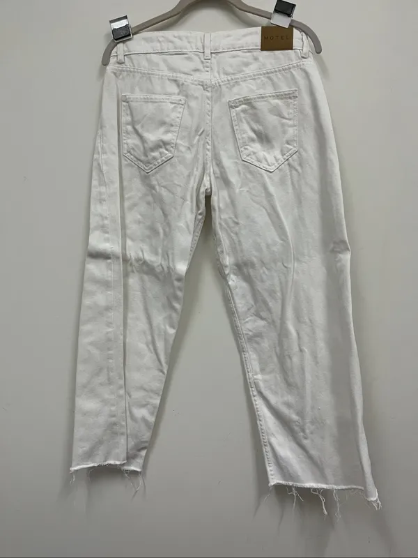 Motel Rocks White Relaxed Wide Legs Jeans with Raw Hem Size 28 - Image 3