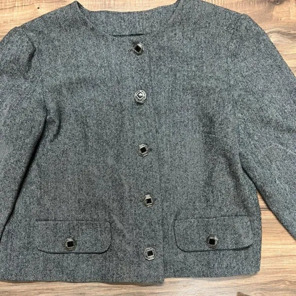 Small 2‎ piece suit Gray - Image 2
