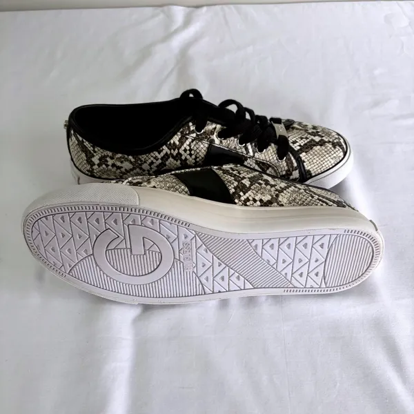 Guess Los Angeles Snake Print Sneakers Women's Size 9‎ Y2K Streetwear Luxe Chic - Image 13