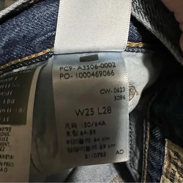Levi’s Premium‎ 80’s Mom Jean High Rise Denim Jeans - Image 15