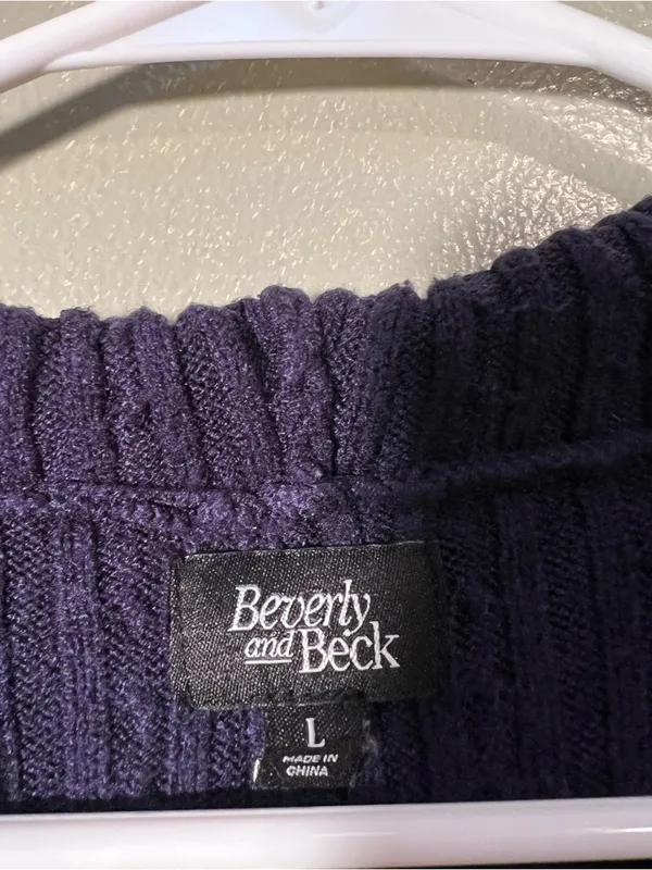 Beverly and Beck Pacsun Women's Size Large Hooded Cardigan Navy Blue Micro Cable - Image 6