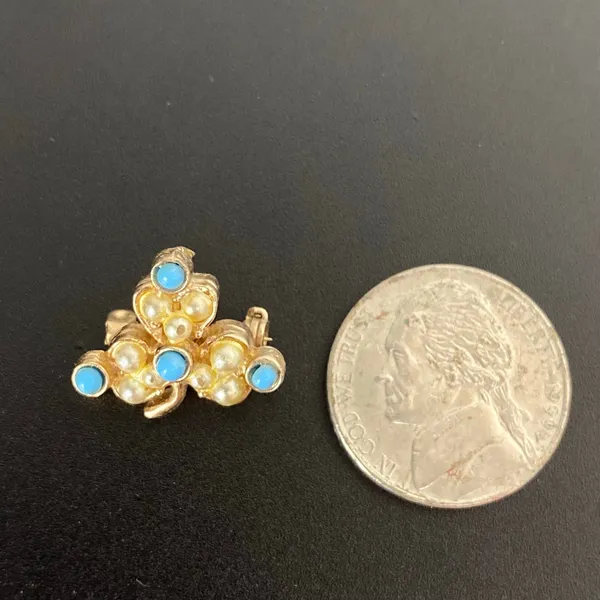 Mini Vintage MCM Shamrock Pin Irish Clover Brooch Turquoise & Seed Pearl Accents - Image 7