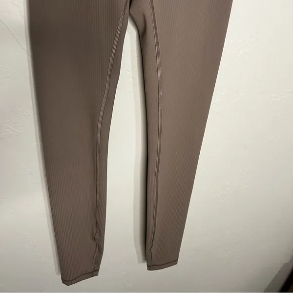 Lululemon Wunder Train High-Waisted‎ Ribbed 28’ Leggings - Image 6