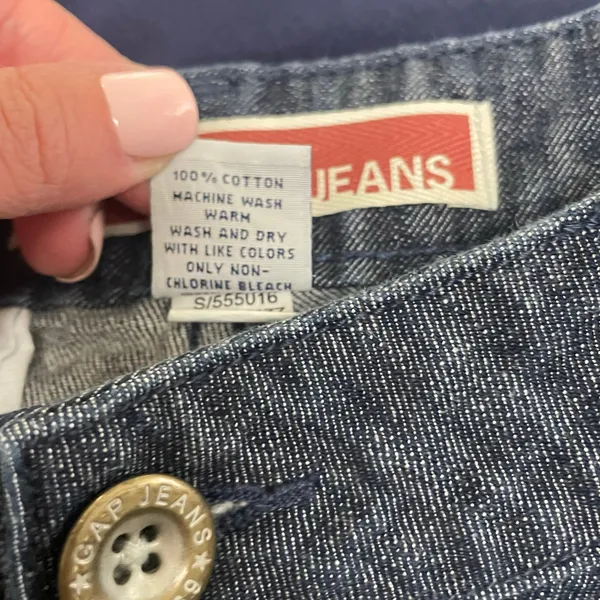 Vintage Gap Jeans Y2K Denim Shorts Womens Size 2 Dark Wash Cuffed - Image 4