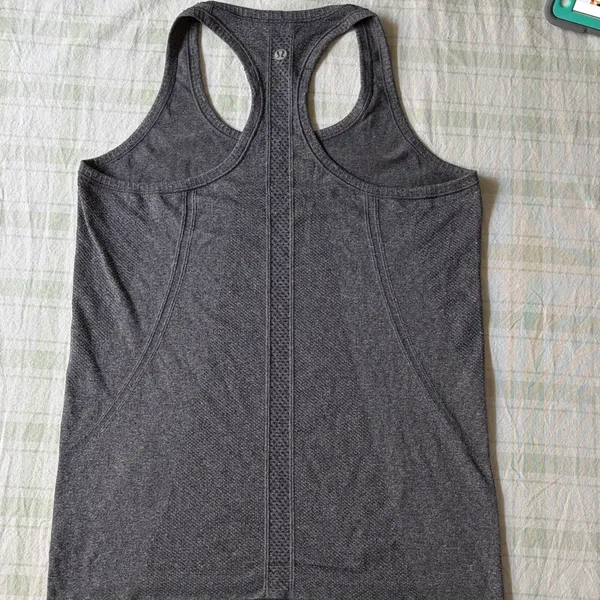 Lululemon Swiftly Women's Gray Tank Top - Image 5