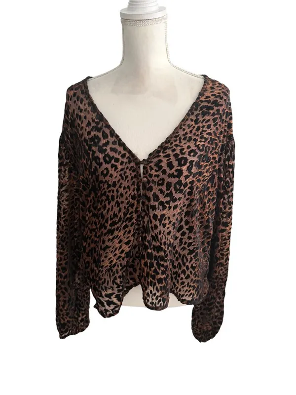 FREE PEOPLE Brown Animal Print Long Sleeve Top Size Medium - Image 6