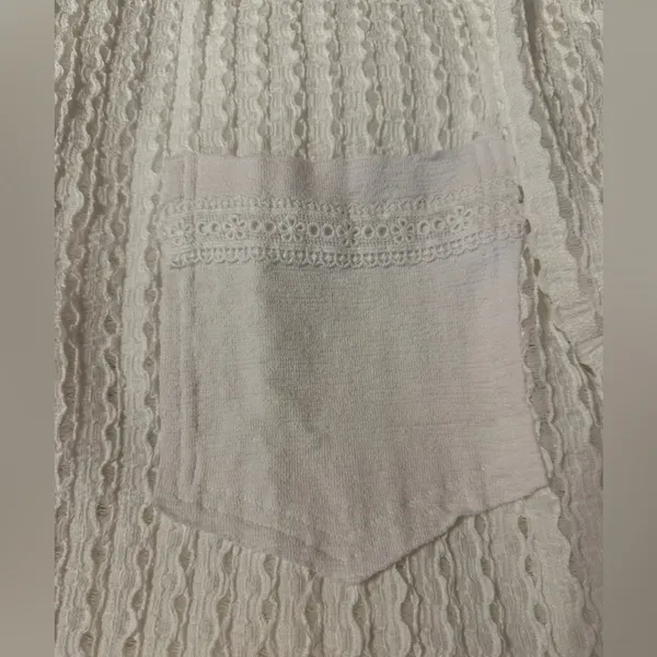 POL Ivory Her Kind Eyelets Crochet Eyelet Top - NWOT - Size L - Image 6