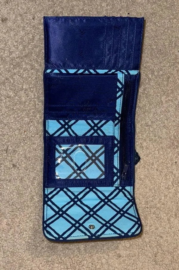 Vera Bradley wallet - Image 2