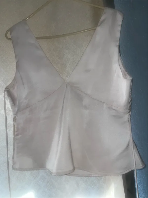 Milk & Honey Sleeveless Satin Top - Image 3