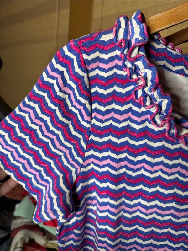 Talbots Ruffle Neck Chevron Stripe Cotton Shift Dress Medium Pink Blue White - Image 4