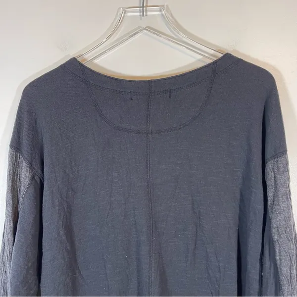Free People BACK AT IT BOHO COTTON HENLEY TOP 2-TONE BLACK CHARCOAL Size Large - Image 11