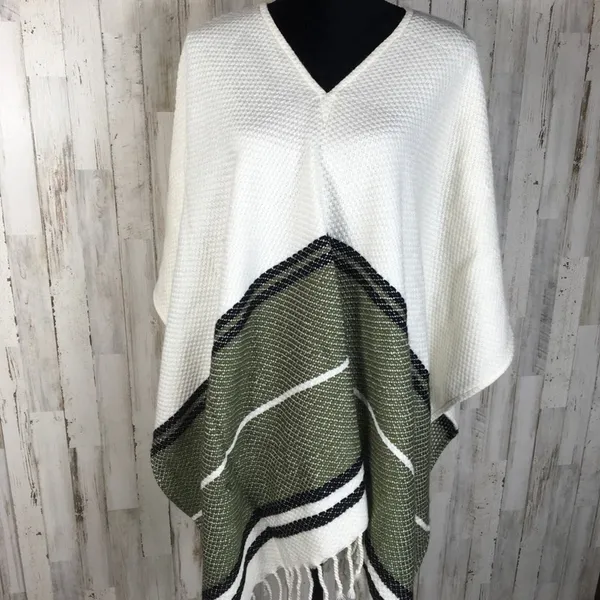 Treasure & Bond Fringe Poncho Striped Boho Jacket Cover Cozy Warm Winter v6x - Image 4