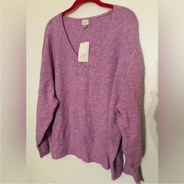 $35 NWT A new day super soft v neck sweater in purple L - Image 2