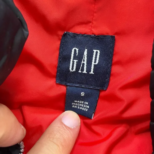 Gap Mens Black Quilted Puffer Jacket Red Lining Full Zip Small RN54023 - Image 4