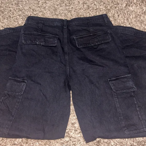 Black American Eagle Cargo Jeans - Image 3
