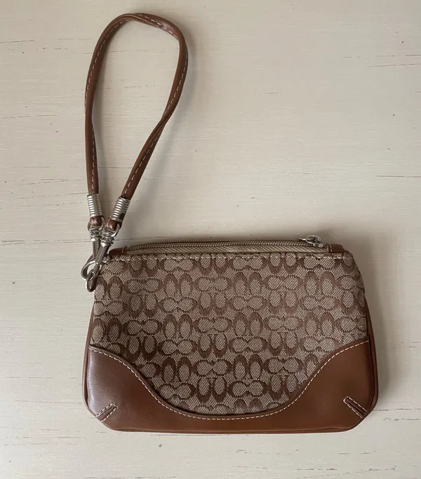 Coach Y2k tan monogrammed leather trim wristlet wallet - Image 2