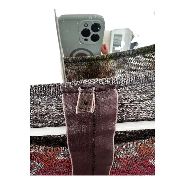 Moon Collection Colorful Geometric Long Sleeve Top - Image 3