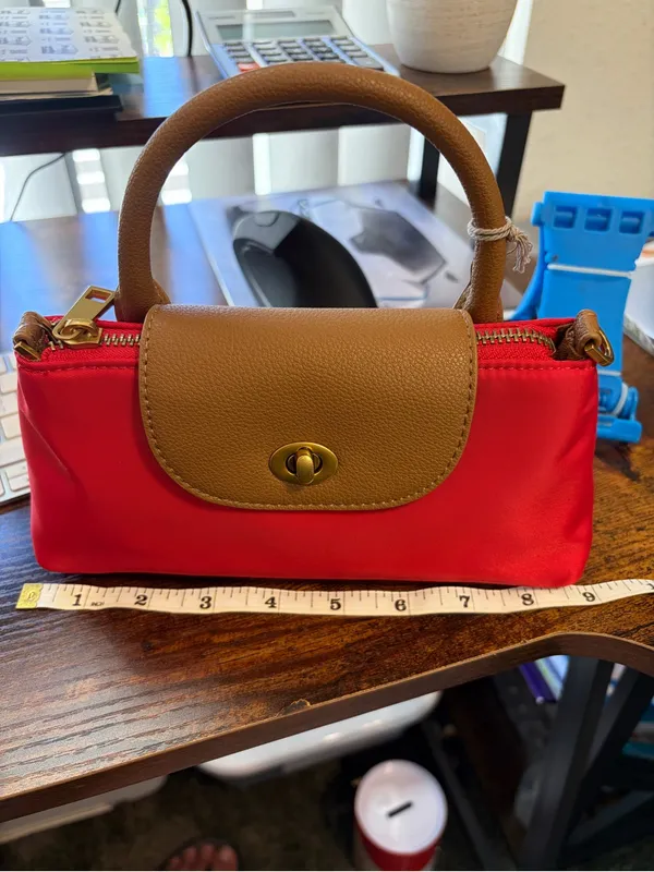 NWT Stunning Red & Tan 2-in-1 Convertible Crossbody Handbag | Chic Top Handle Ba - Image 2