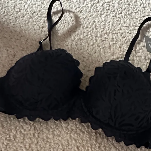 Rene Rofe Black Lace Bra size 34 C - Image 4