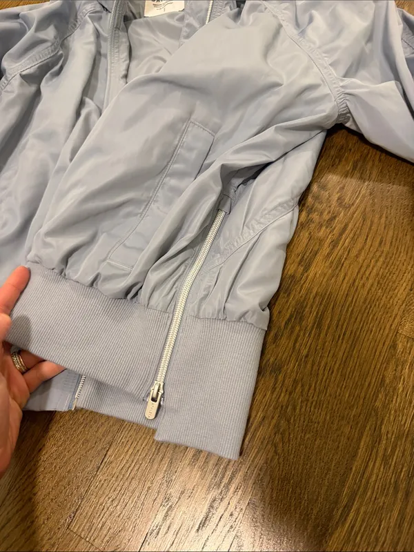 Athleta Jetsetter Bomber Jacket in Light Blue/Purple Size Small - C4-096 - Image 6