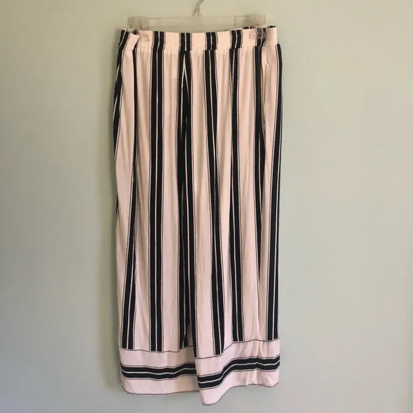 Black and white outfit from EXPRESS - Image 4