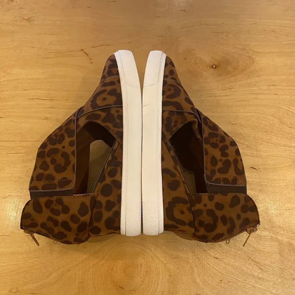 Natural Reflections Leopard Print Slip On‎ Wedge Sneakers Women Size 7.5M - Image 4