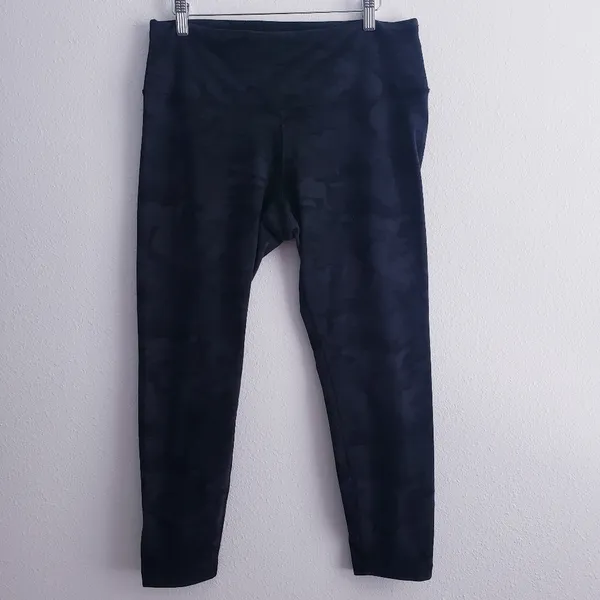 Lululemon Align High Rise Cropped Camo Athletic Leggings - Image 2