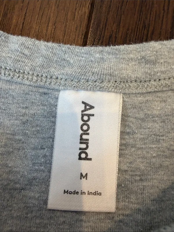 Abound Light Gray Cropped Short Sleeve Tee Size Medium - C27-174 - Image 2