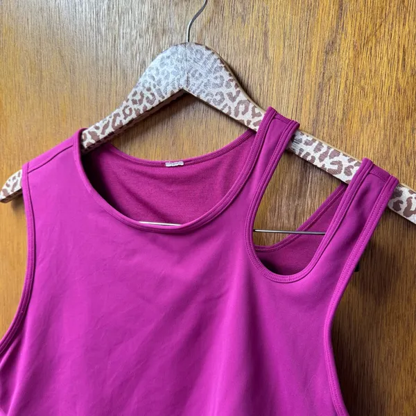 Lululemon Mastered Motion Cropped Cutout Tank Top Magenta Purple MGPR 12 - Image 4