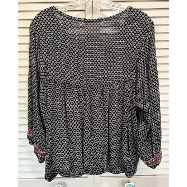Maurices Flowers Crochet‎ Embroidered Long Balloon Sleeve Blouse Size Sm Boho - Image 5