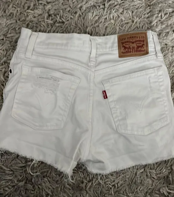 Levi’s High-Rise Shorts - Image 2