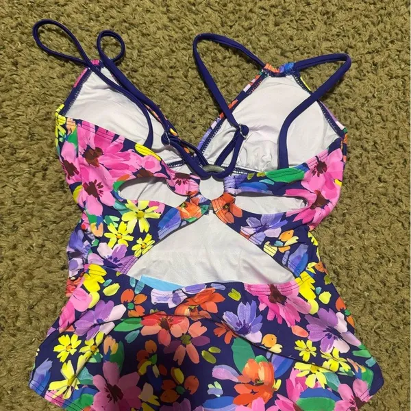 Cupshe Floral women’s one peice - Image 7