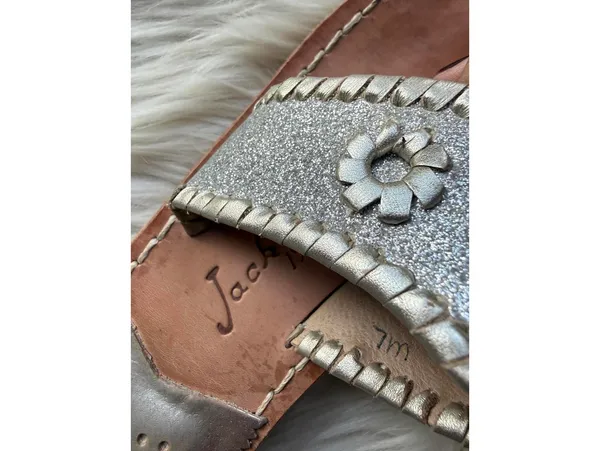 Jack Rogers Silver Glitter Leather Sandals Size 7 - Image 3