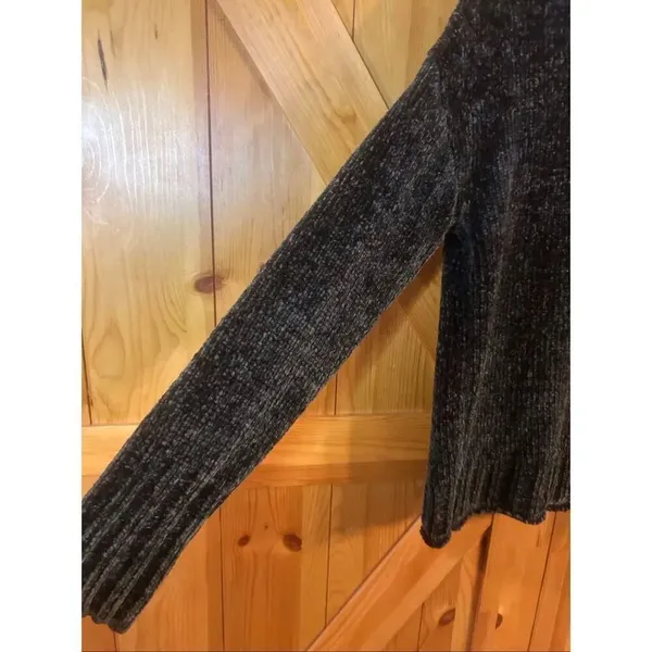 Seven7 Women’s Charcoal Chenille Knit Pullover Sweater Size Medium (5874) - Image 2