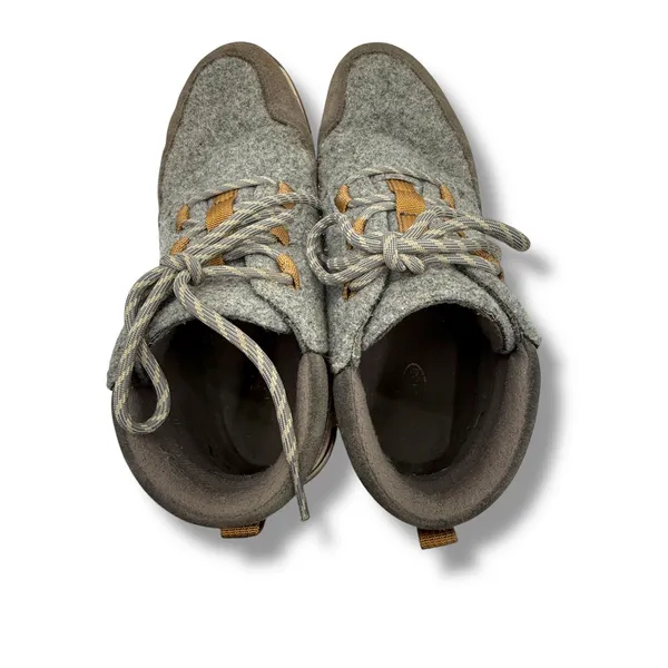 Chaco Borealis Ledge Waterproof Boots Women's 10‎ Gray Wool Suede Winter - Image 6