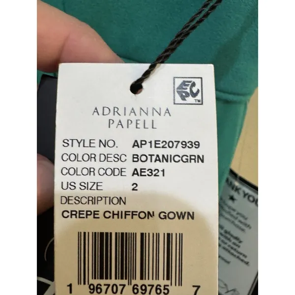 Adrianna Papell Women's‎ Green Off The Shoulder Crepe Chiffon Gown Size 2 NWT - Image 6