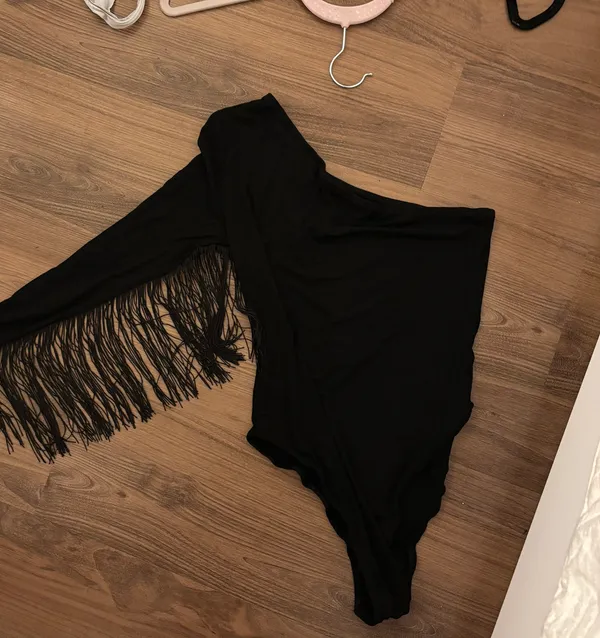 One Shoulder Fringe Bodysuit Black - Image 3