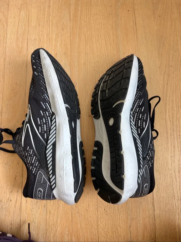 Womens Size 10 Brooks Glycerin GTS 20 Shoes Black/White Road Running Sneakers - Image 6