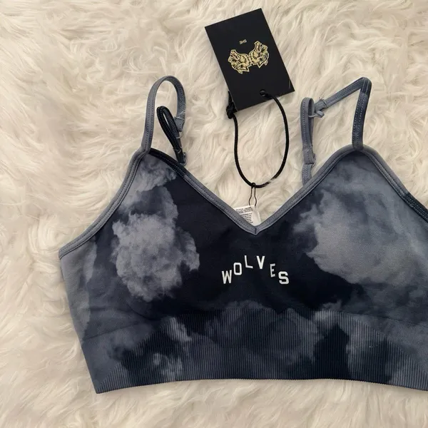 Darc Sport Wolves Pyramid Everson Seamless Sports Bra Blue Big Ghost Clouds Med - Image 3